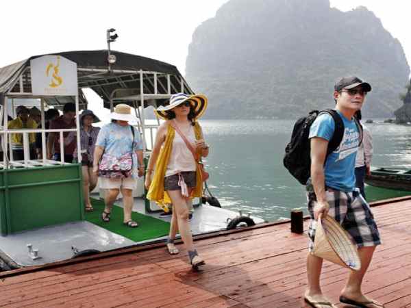 nam mo thay di du lich