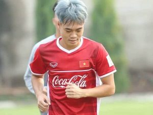 Cầu thủ Nguyễn Văn Toàn là ai? Tiểu sử, sự nghiệp của Văn Toàn