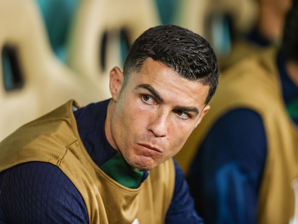 Bóng đá quốc tế 17/12: Ronaldo kết thúc tập luyện ở Real Madrid
