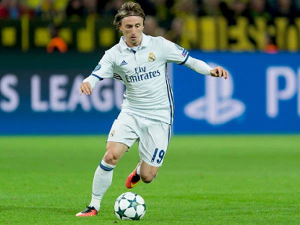 Tin Real 16/8: Modric cân nhắc chia tay Real Madrid