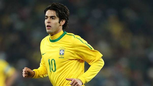 Cầu thủ Kaka là một thiên thần giáng trần trong màu áo Brazil