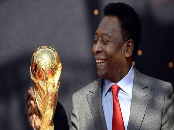 Huyền thoại bóng đá Pele bùng nổ tại World Cup