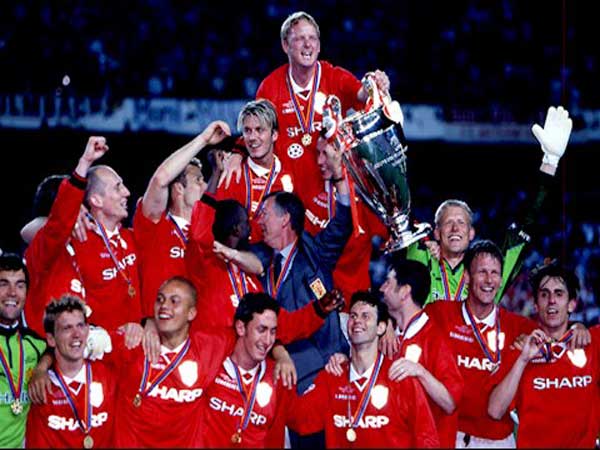 Đội hình bóng đá mạnh nhất thế giới Manchester United (1999)