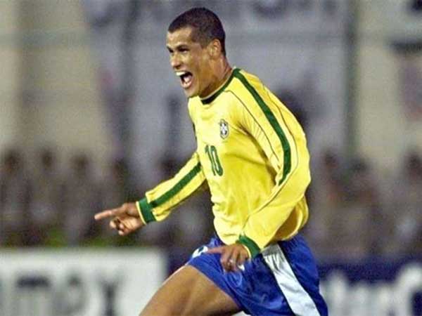 Rivaldo – Cầu thủ mang áo số 11 xuất sắc nhất