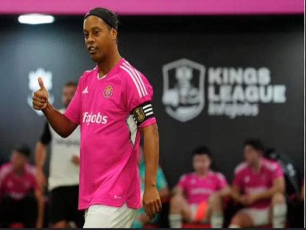 Khám phá tổng tài sản của Ronaldinho là bao nhiêu?