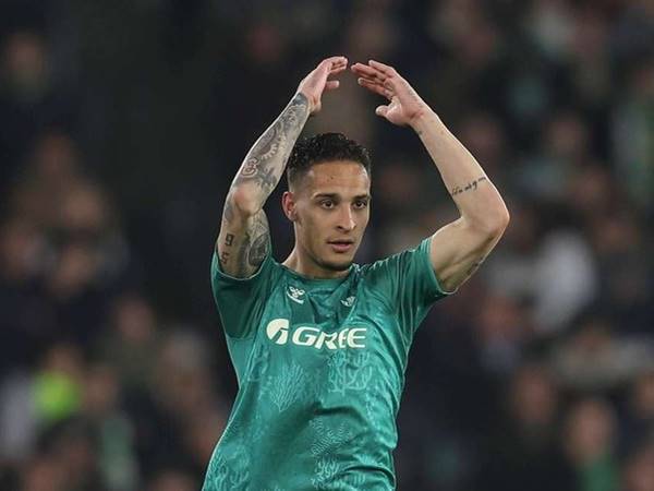 Tin MU 17/2: Antony tỏa sáng trong màu áo Real Betis