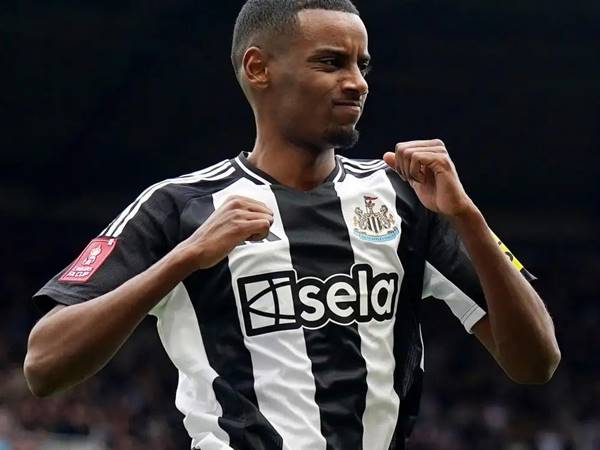 Những lý do khiến Arsenal quyết tâm chiêu mộ Alexander Isak