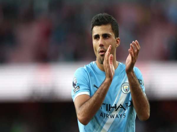 Bóng đá QT: Tiền vệ trụ cột của Man City gặp chấn thương