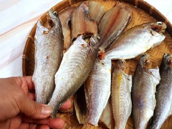 Chiêm bao thấy cá khô to